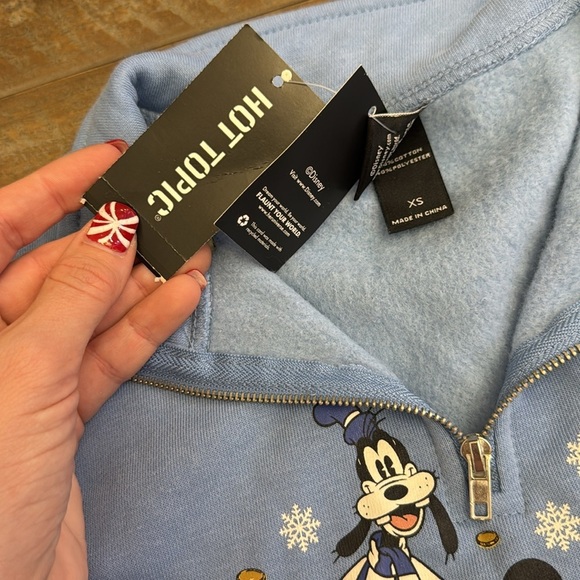 Her Universe Disney Holiday Hanukkah Half-Zip Crop Pullover - Picture 4 of 10
